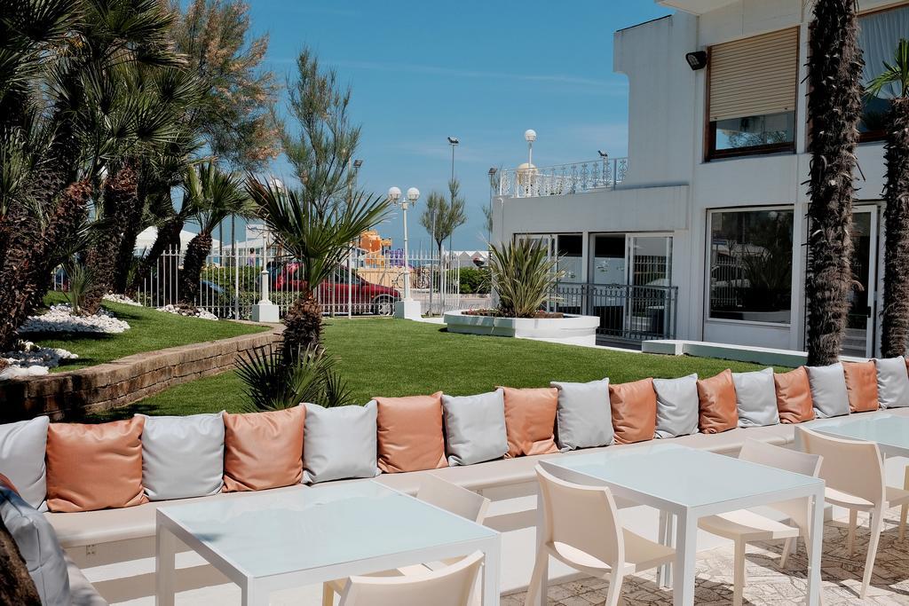 Hotel Continental Senigallia Extérieur photo